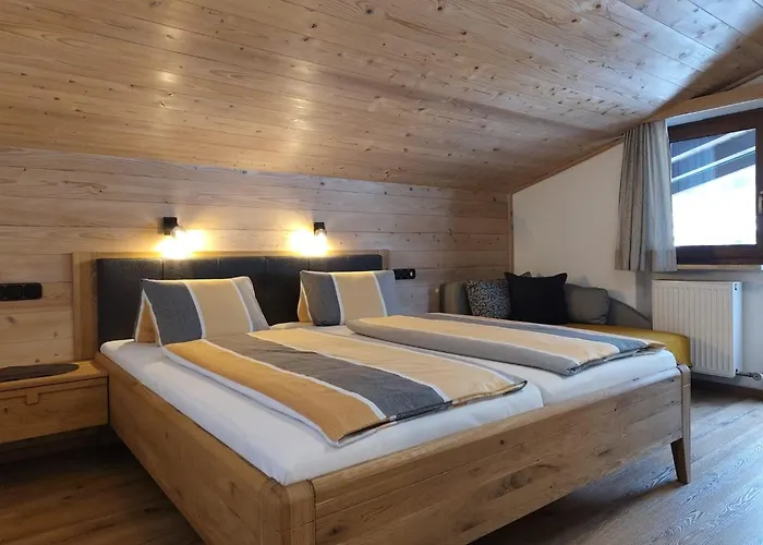 Gaestehaus Midi Casa de hóspedes 3*