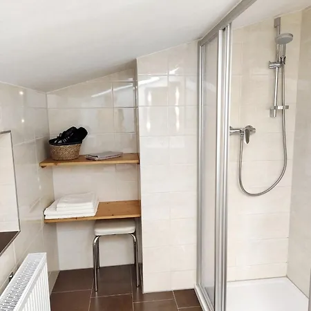 Gaestehaus Midi 招待所